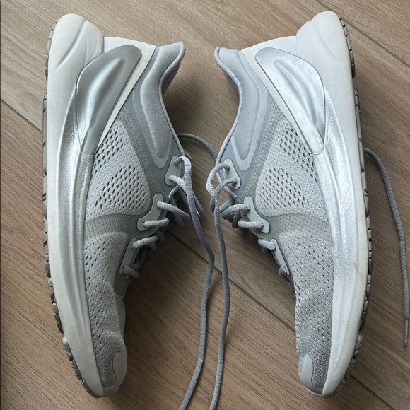 Lululemon Blissfeel Womens Running Shoe - Picture 3 of 11